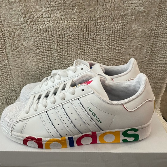 Addidas - Picture 3 of 9